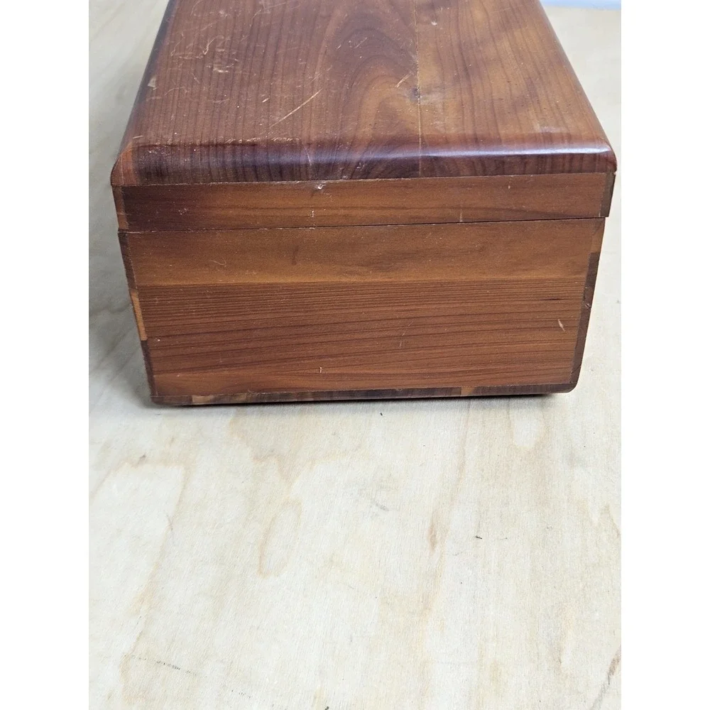 Vintage Lane Miniature Cedar Chest Jewelry Box McDaniell Furniture Co Altavista